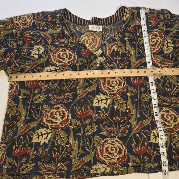Velvet light cotton floral summer top lg - Picture 6 of 12